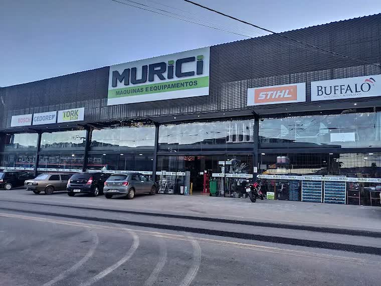 Fachada da loja matriz Murici Máquinas e Equipamentos em Mariana, MG
